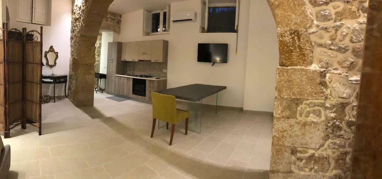 Ortigia Suite Syracuse Apartment